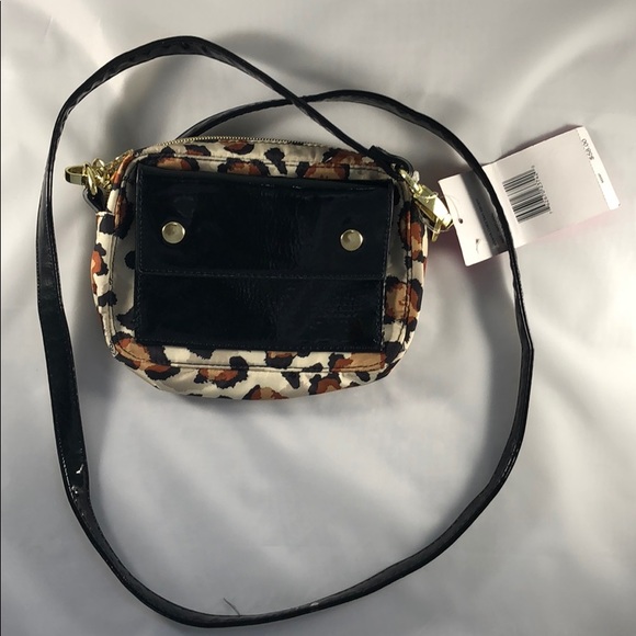 Betsey Johnson Cheetah Crossbody Bag!!! - Picture 2 of 4